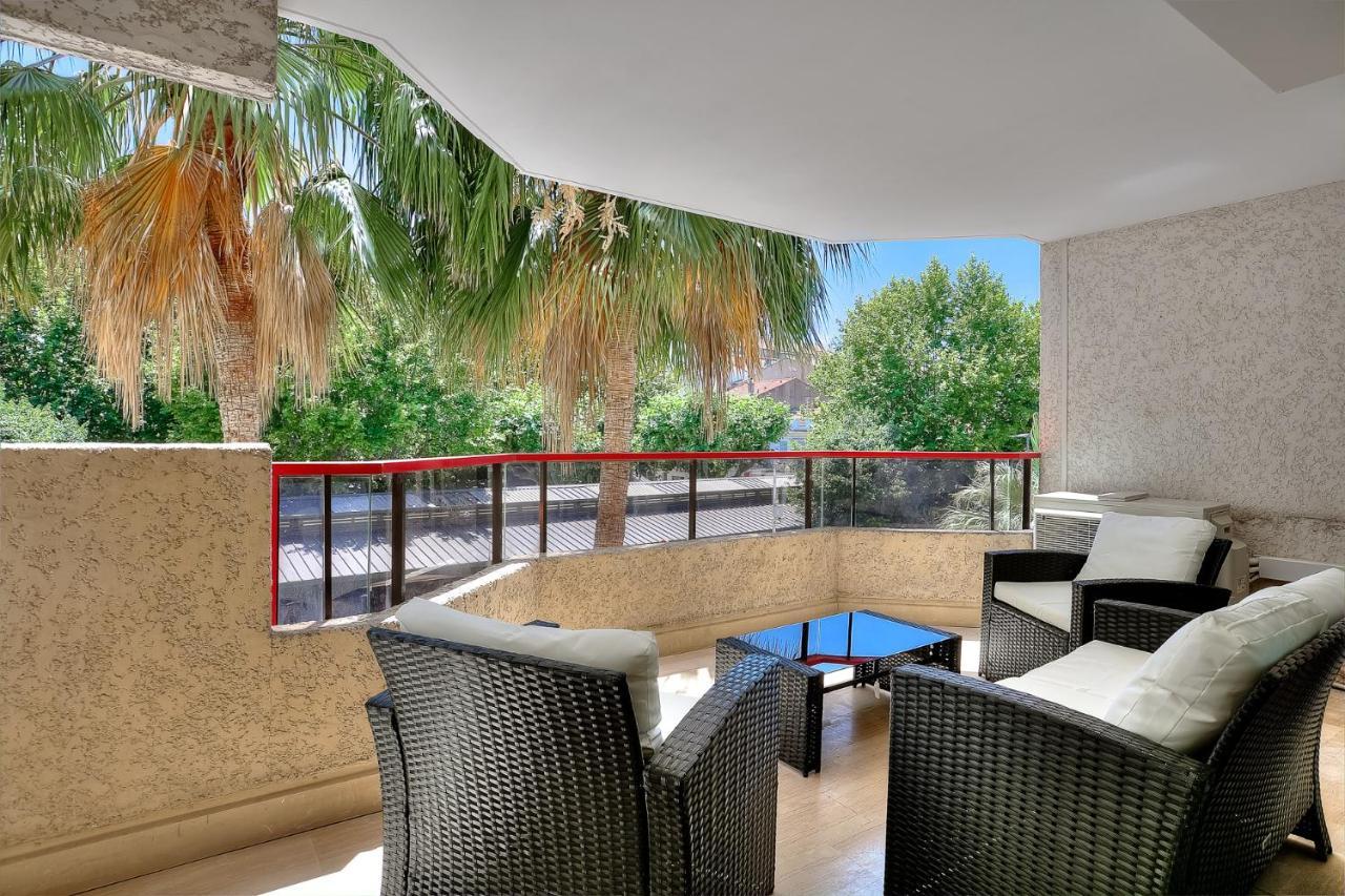 Luxury Flat With Balcony - Center Apartamento